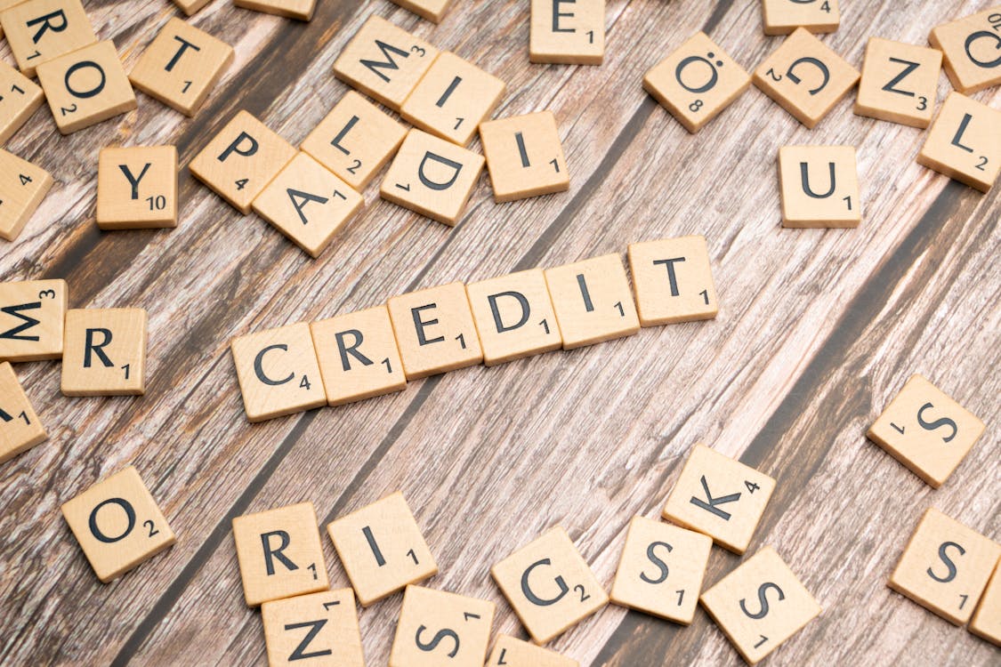Credit Builder Apps See Record UK Sign-Ups as Young Adults Tackle Financial Exclusion